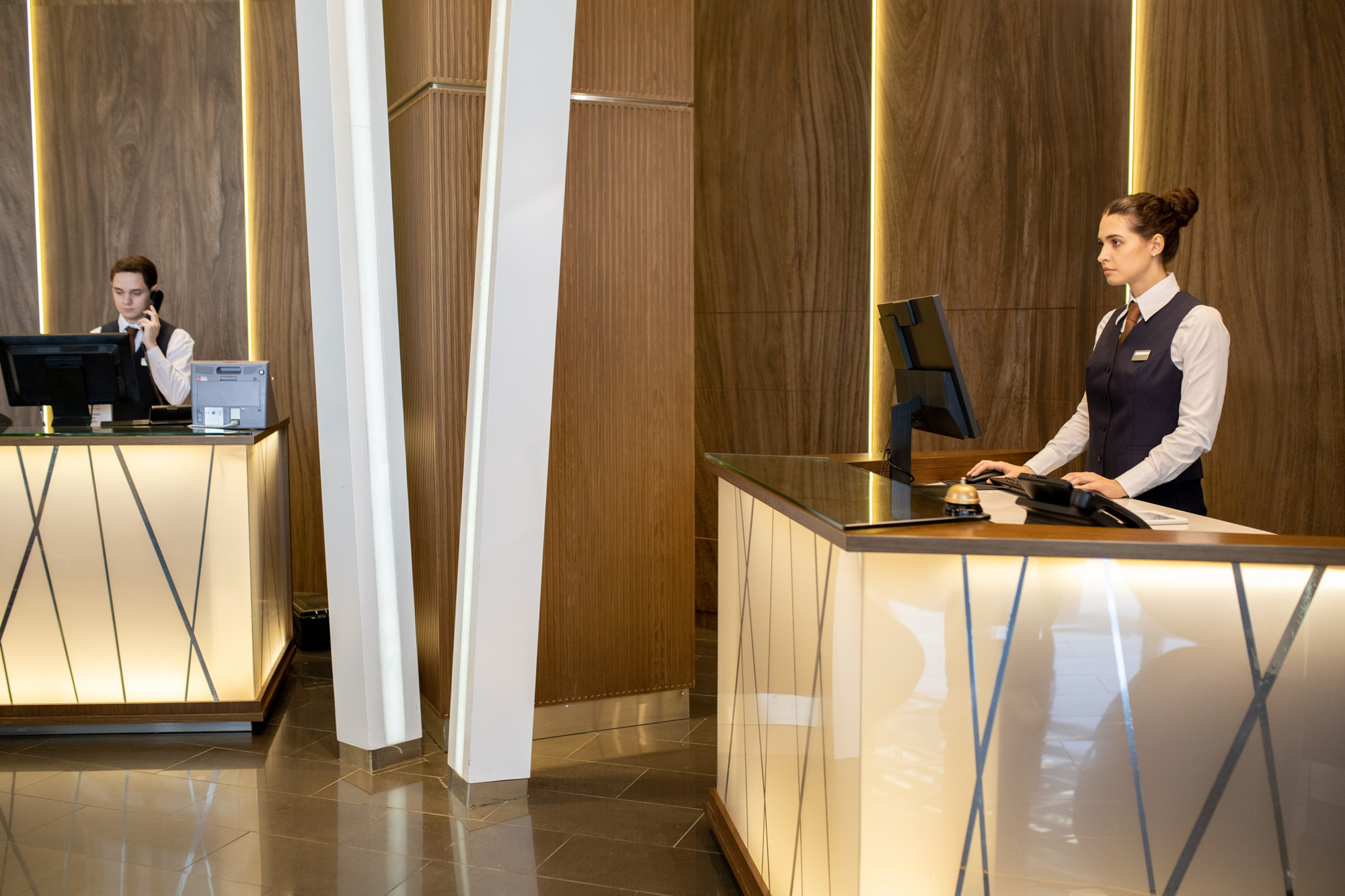 How to Choose the Right Software for Hotel Management